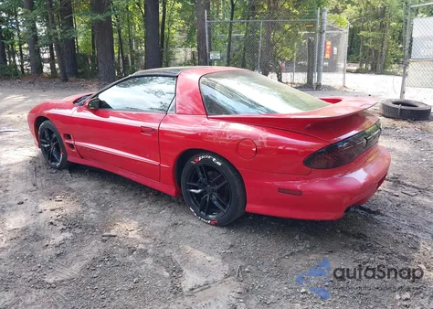 2001 Pontiac Firebird Trans Am из США, поврежденный, VIN 2G2FV22G712148927